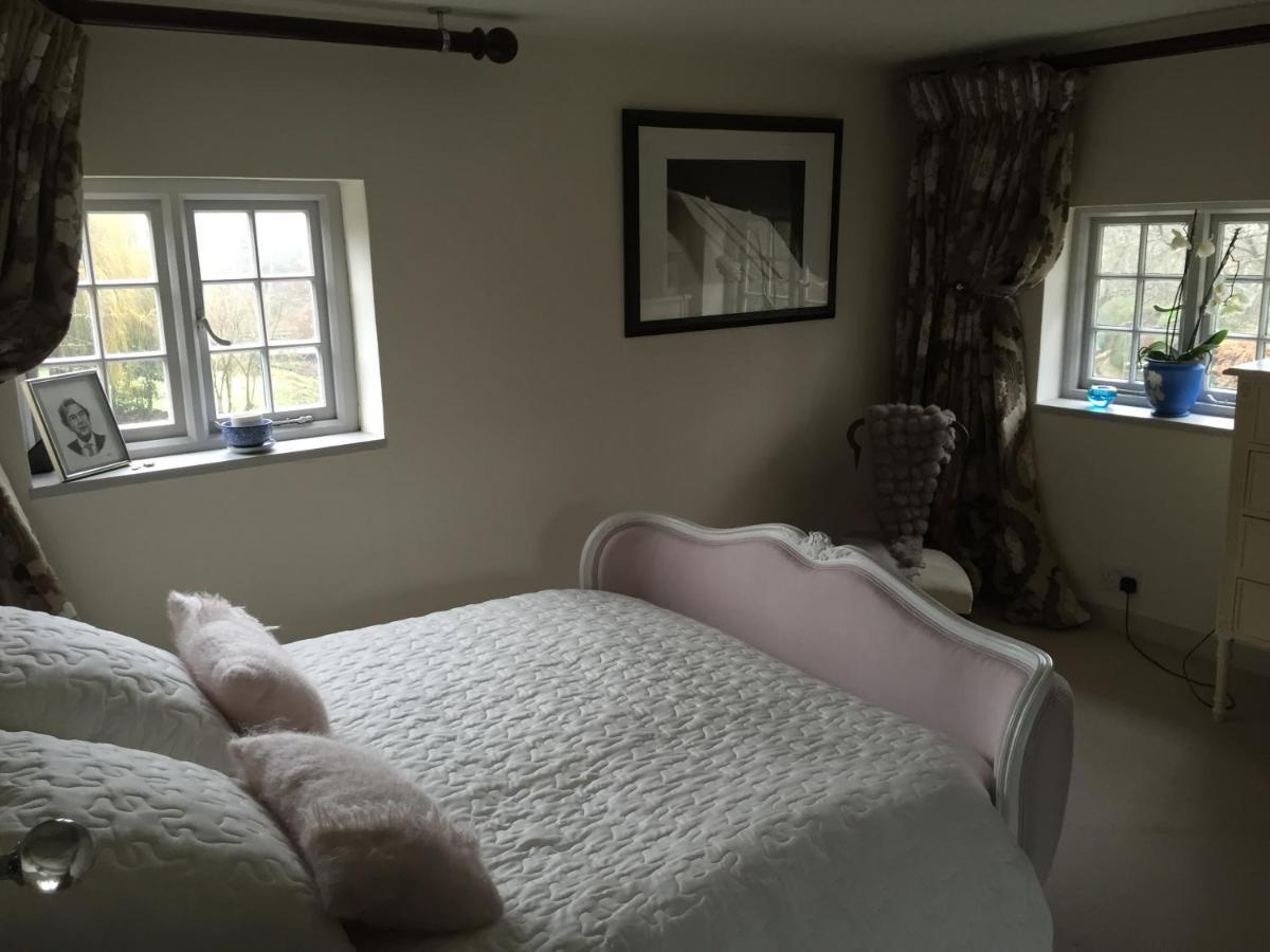 Castle Mill Bed And Breakfast Ντόρκινγκ Εξωτερικό φωτογραφία